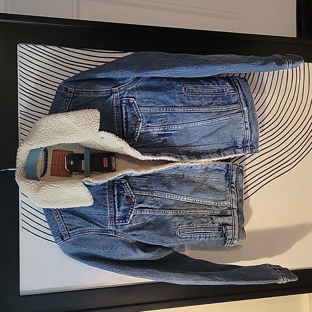 Levi's Premium Denim Jacket NWT